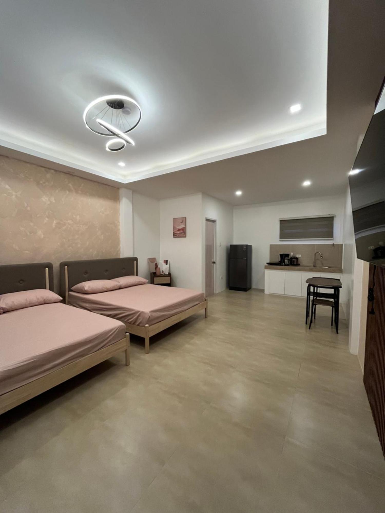 Cgy Apartelle Kauswagan Buitenkant foto